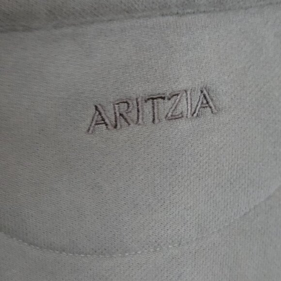 Aritzia 1/2 Zip Fleece Lined Sweatshirt - Picture 2 of 10